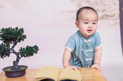 大丰宝宝脸上小白点